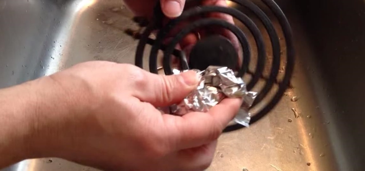 If You Have An Electric Stove, You Need To Know About This Cleaning Hack