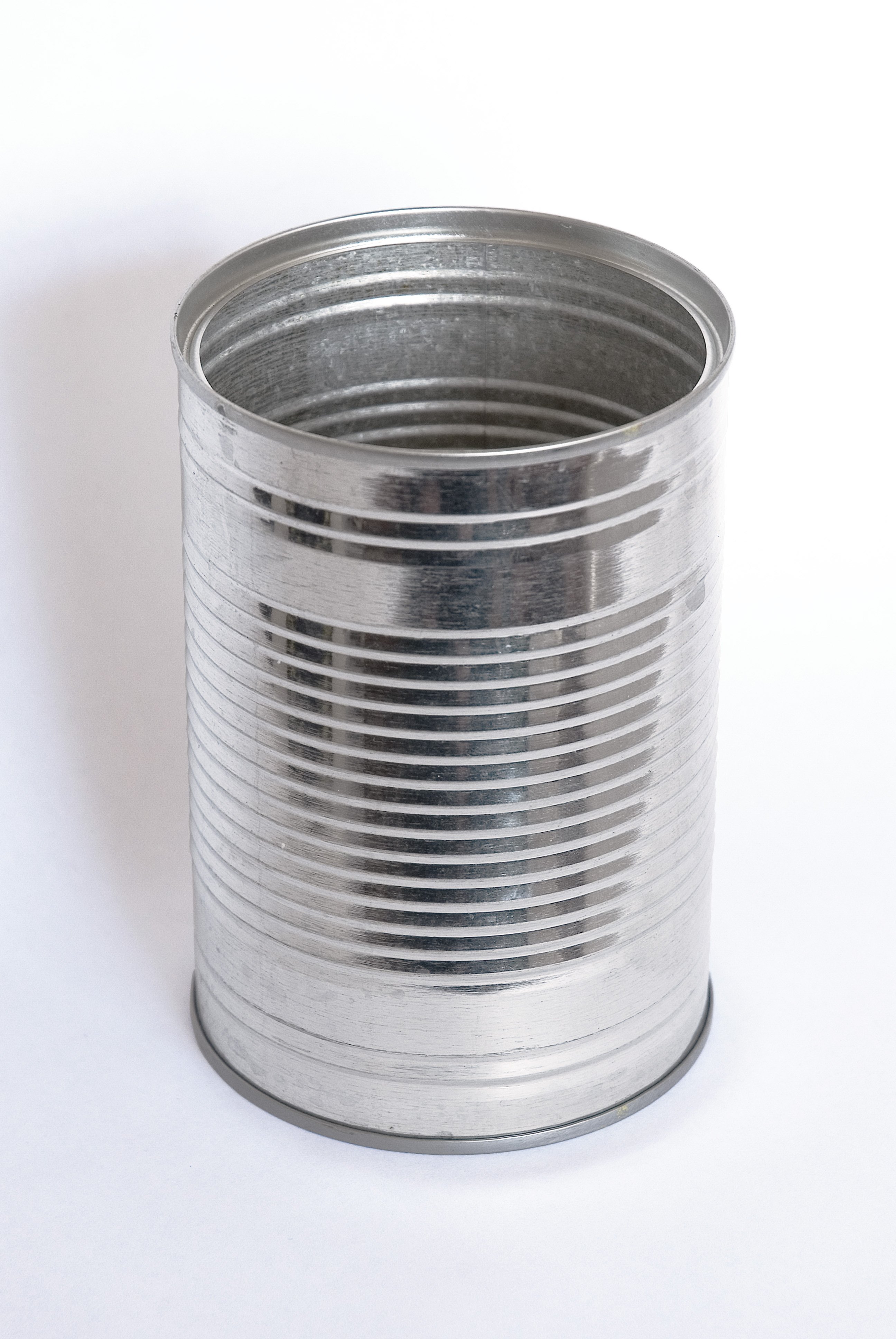 metal can 