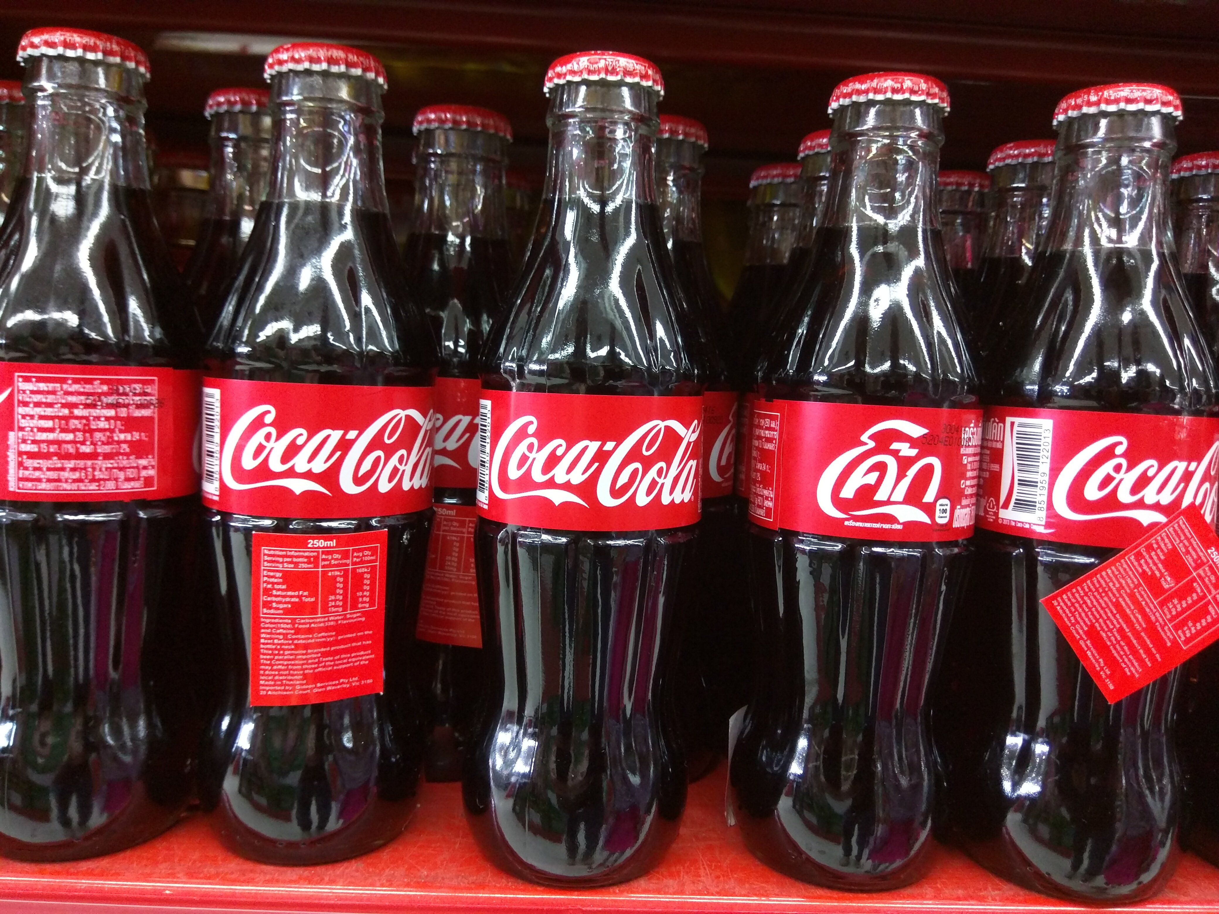 coca-cola-really-does-taste-better-in-a-glass-bottle-here-s-why