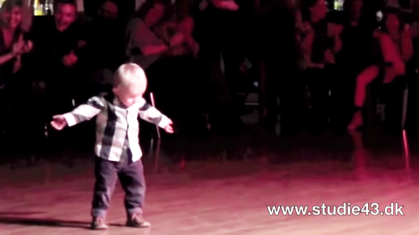 2-year-old dancing to elvis