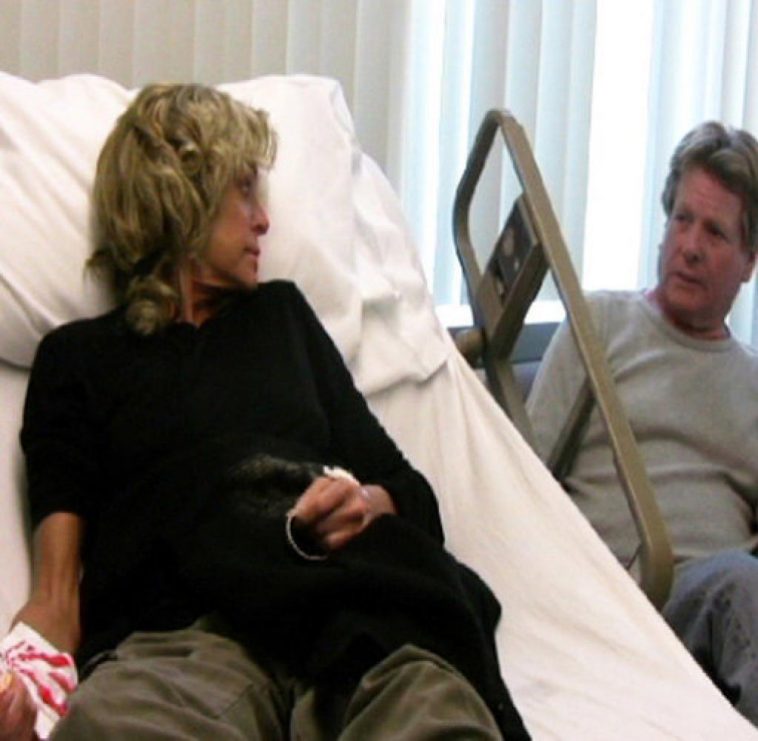 Farrah Fawcett and Ryan O'Neal during cancer treatment