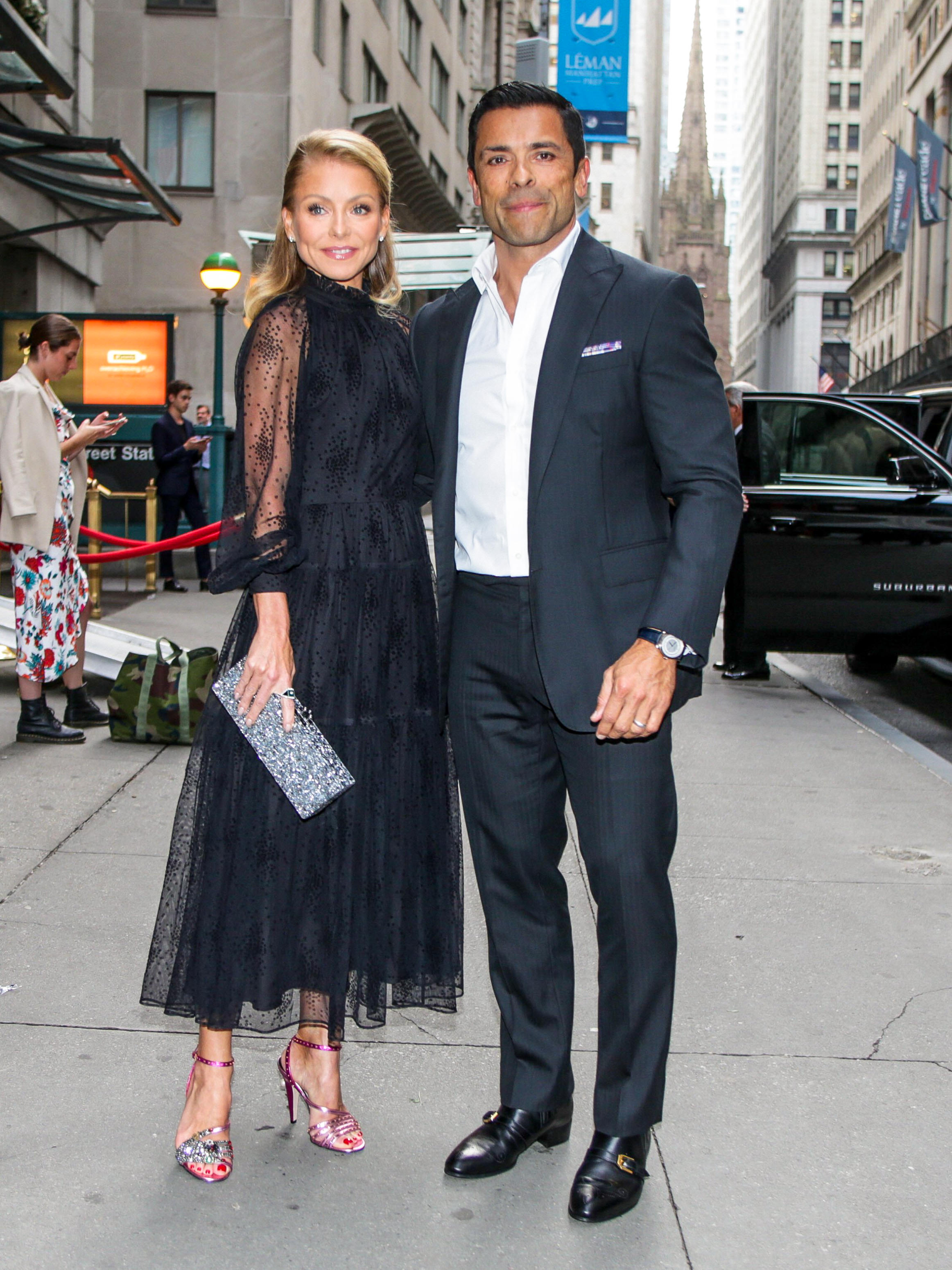 kelly ripa mark consuelos recent