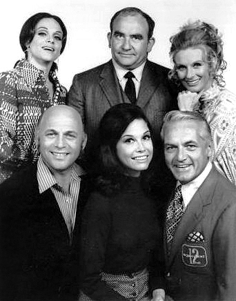 mary tyler moore show cast 