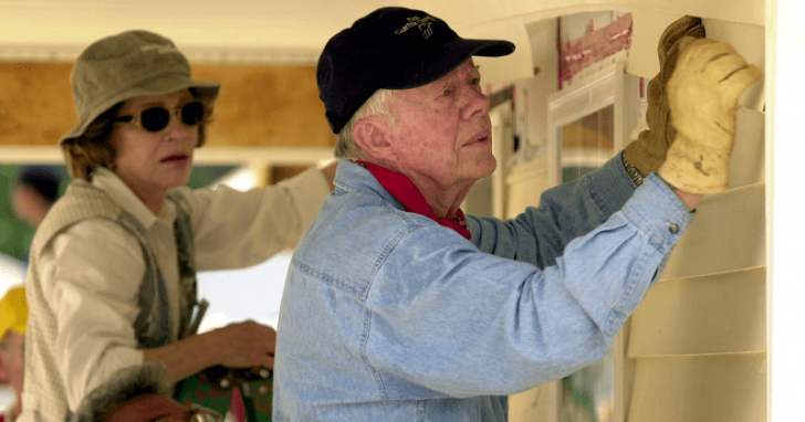 jimmy carter and rosalynn carter building homes for the poor