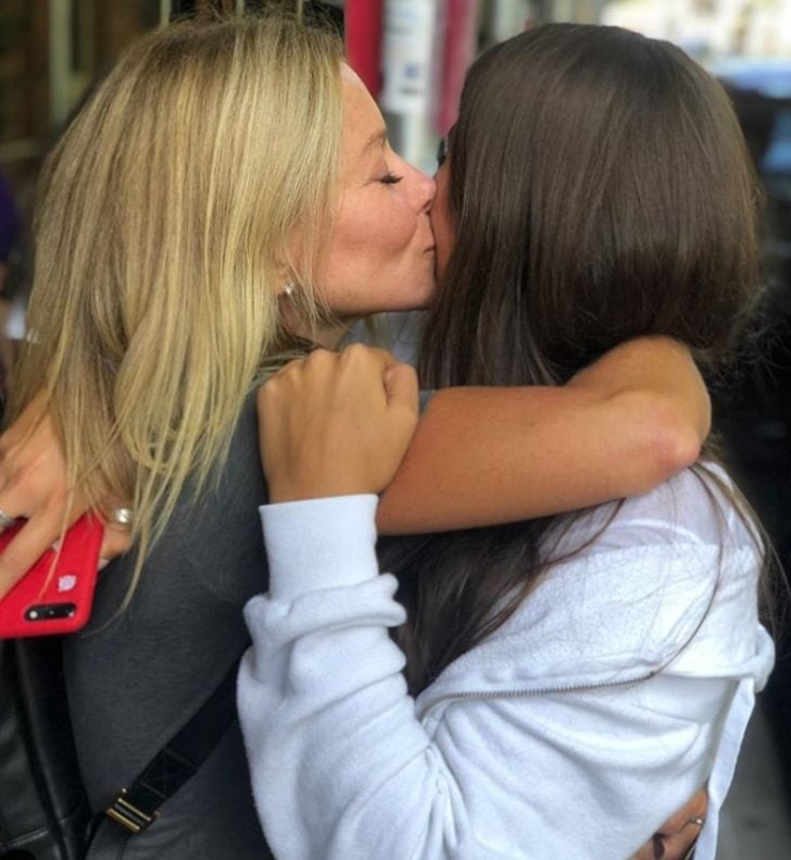 kelly ripa sends daughter lola off to college