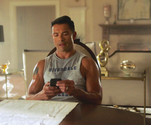 Mark Consuelos Shows Off Major PDA on His Wife's Pantless Instagram