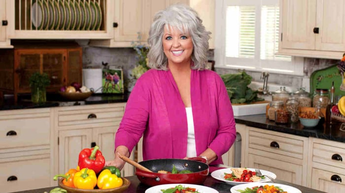 paula deen on blast after making insensitive comments after food network star dies
