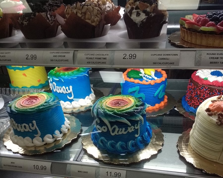 publix hurricane cakes