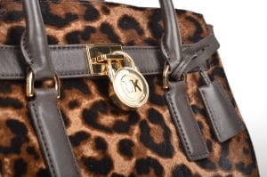 Animal print accessories and outfits enjoyed popularity through 1980s fashion