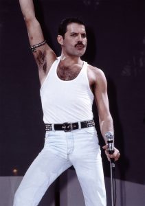 Freddie Mercury deltog i bevægelsen væk fra lavtaljede bukser