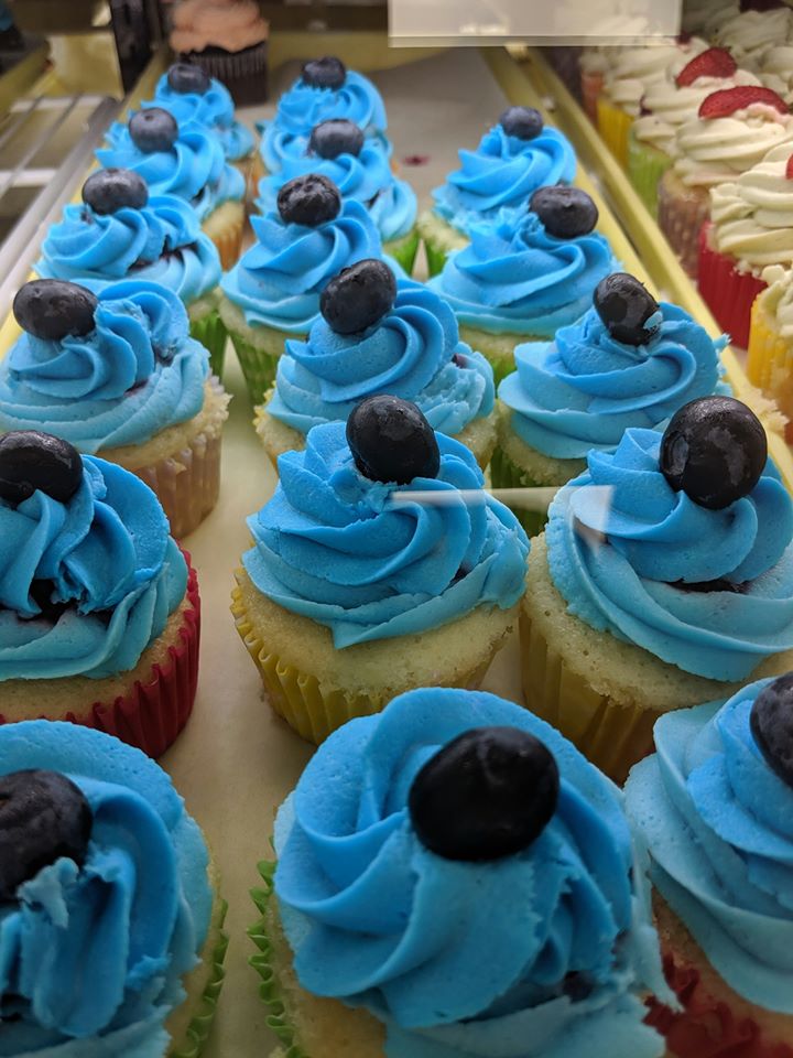 boozy blue cupcakes rays boozy cupcakes