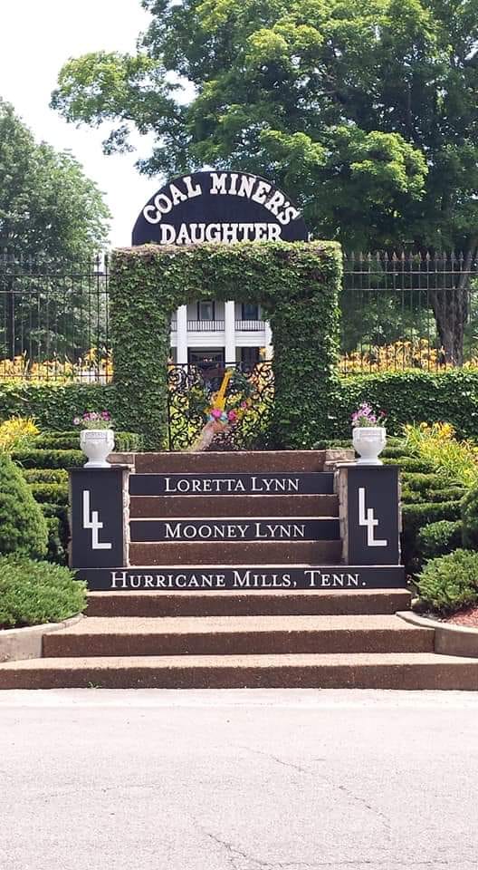 loretta lynn ranch hurricane mills 