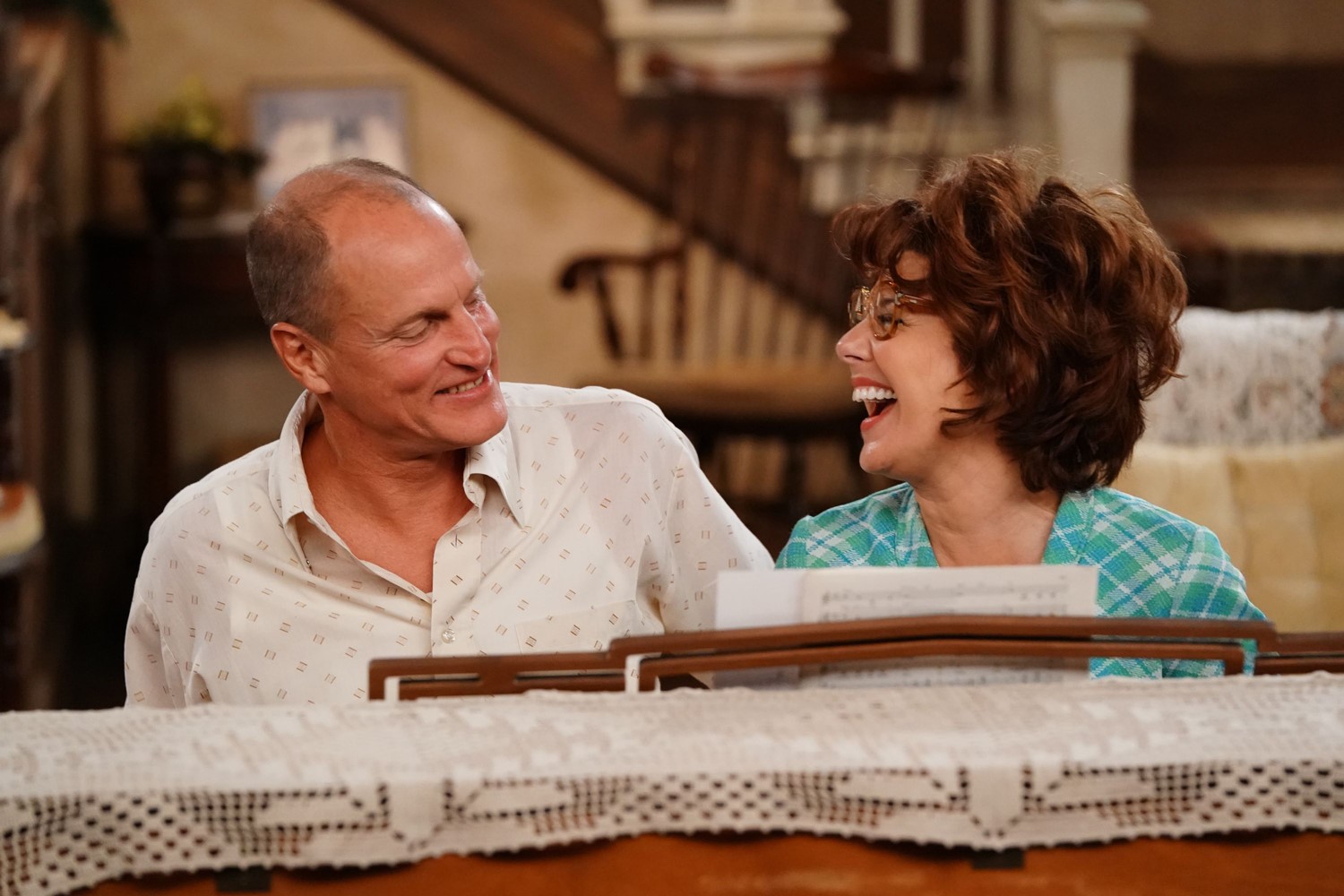 woody harrelson marisa tomei all in the family archie and edith bunker