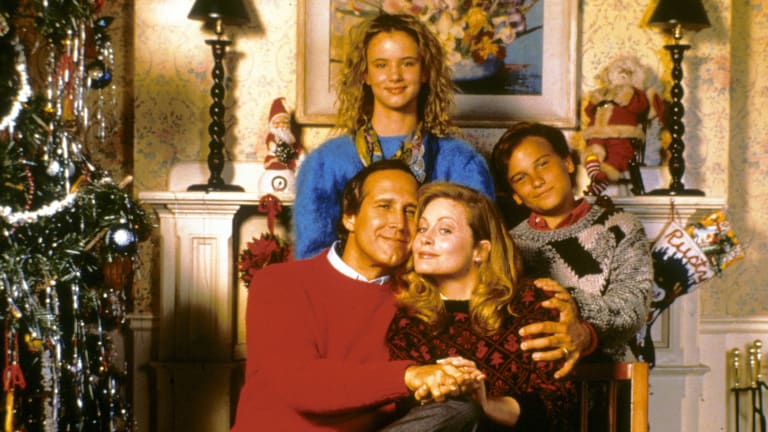 Johnny Galecki Reunites With 'Christmas Vacation' Cast