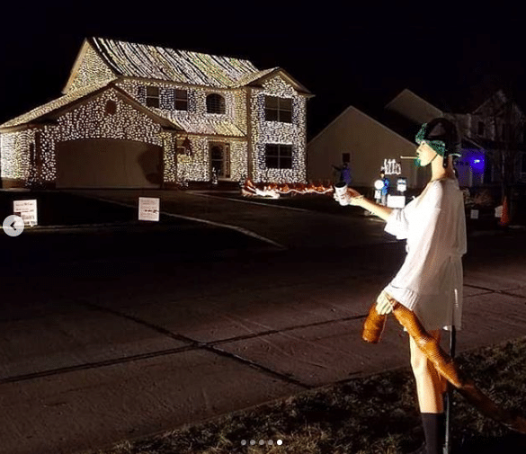 Ohio Family Puts Up An Incredible 'Christmas Vacation' Light Display Every Year