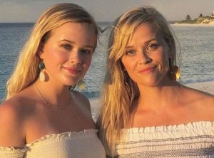 Reese Witherspoon and Ava Phillippe really could be twins