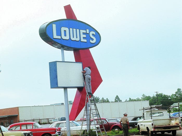 what lowe's looked like when it first opened
