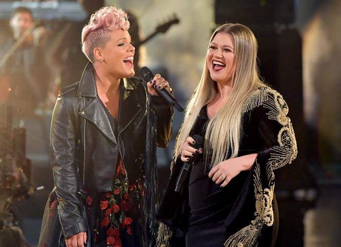 pink and kelly clarkson 