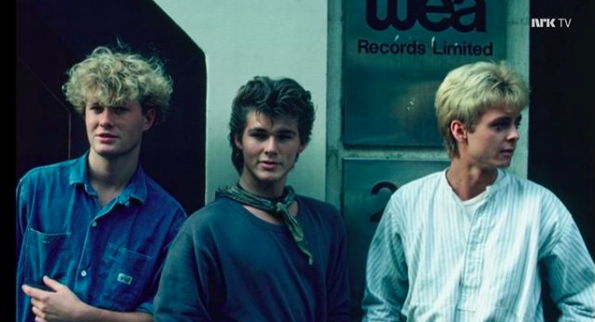 take on me by a-ha moves past one billion youtube views