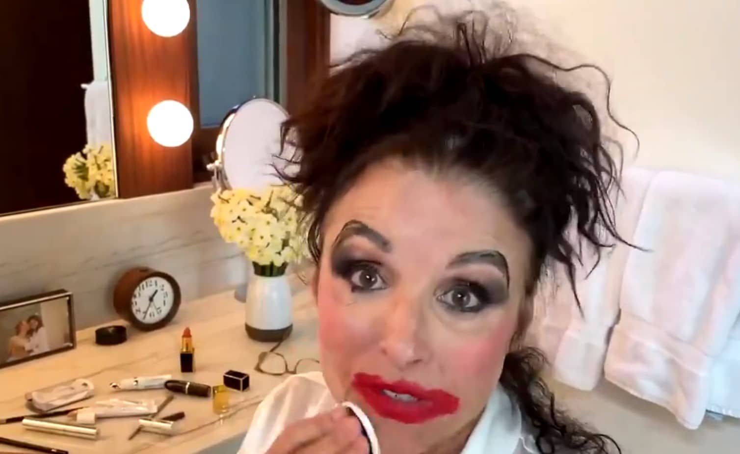 Julia Louis-Dreyfus PSA makeup 