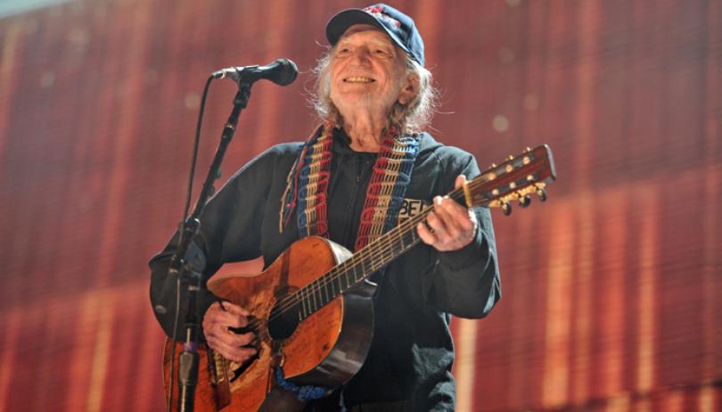 willie nelson at home with farm aid show