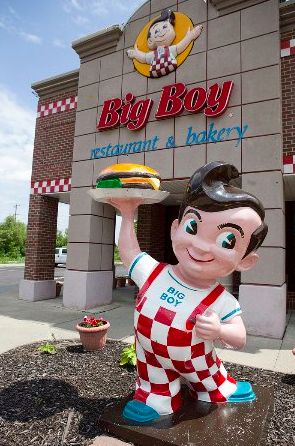 Big Boy Restaurants Replace Iconic Mascot With Old 1950s Character