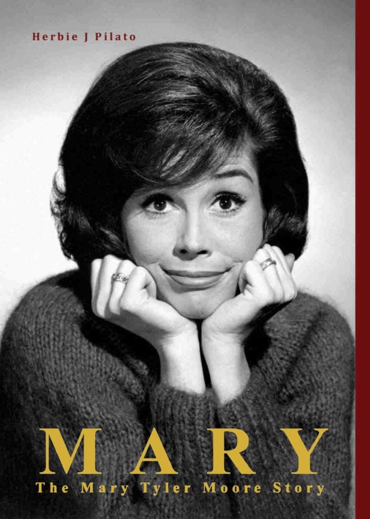 The Rivalry Between Mary Tyler Moore and Valerie Harper Revealed