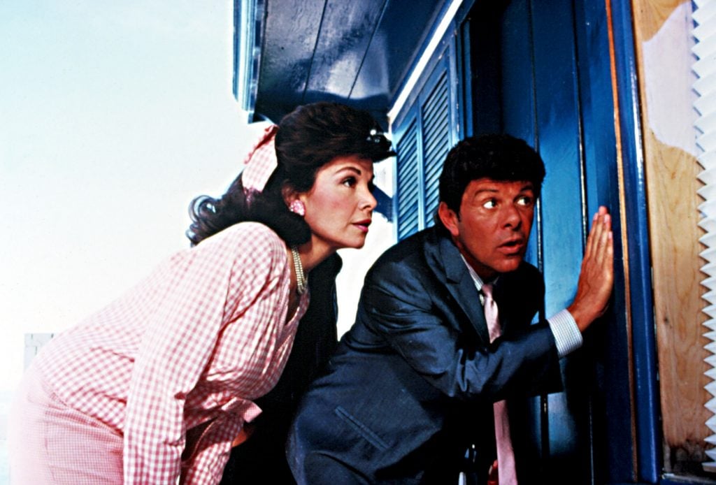 annette-funicello-and-frankie-avalon-back-to-the-beach