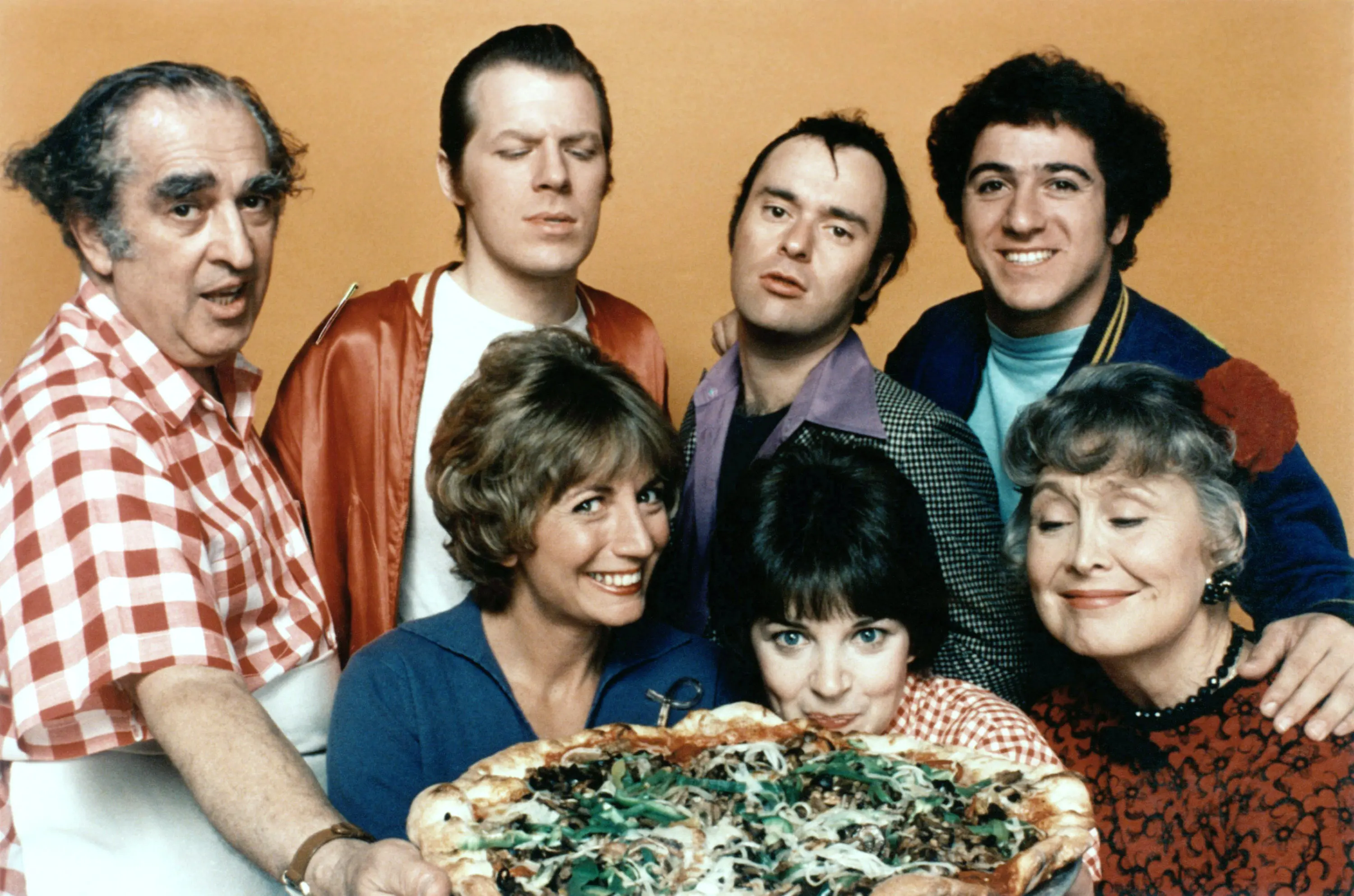 1970s-sitcoms-laverne-and-shirley