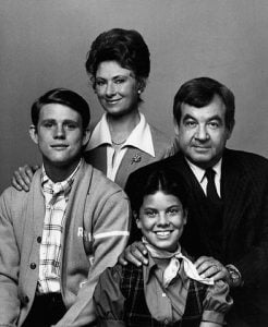While Erin Moran had a difficult family life later, she considered her cast a family through and through