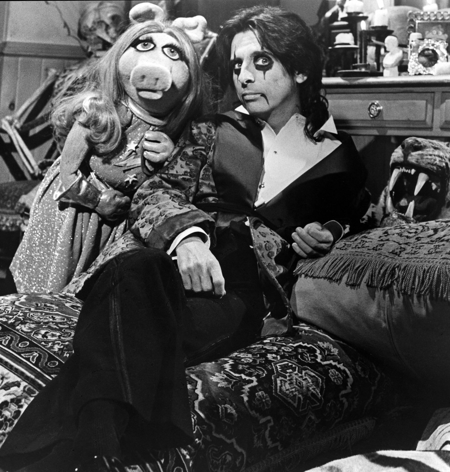 miss piggy alice cooper the muppet show 