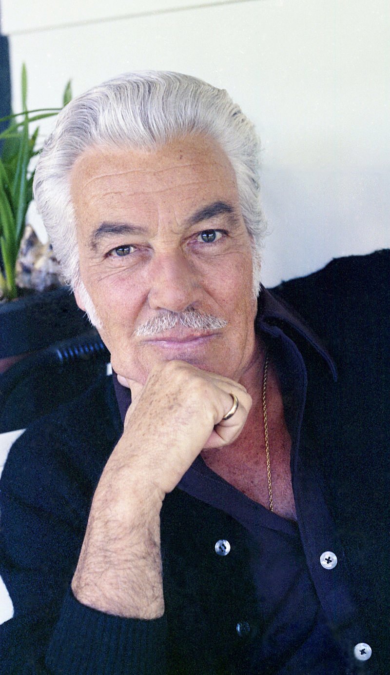 Cesar Romero, The Original Joker Who Refused To Shave His Mustache For The Role