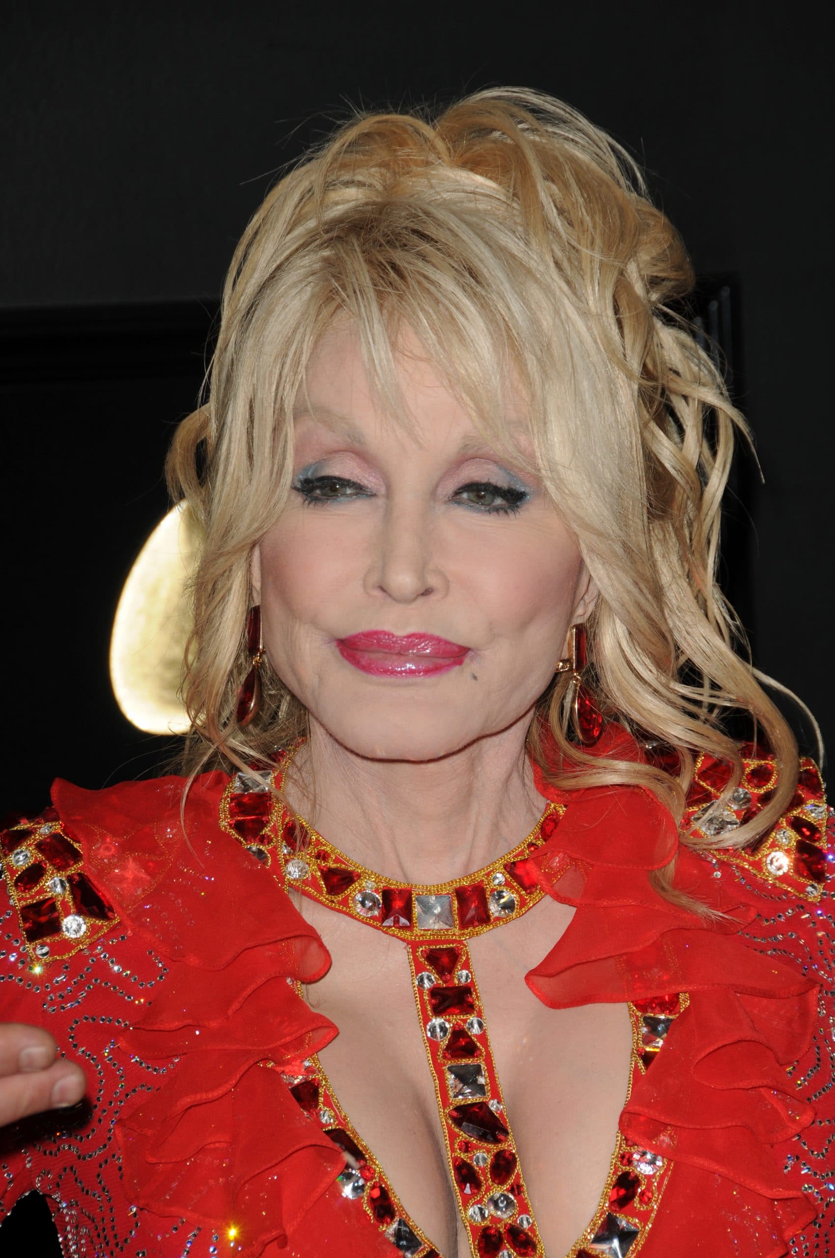 Dolly Parton Believes You Should Treat Marriage Like A Business