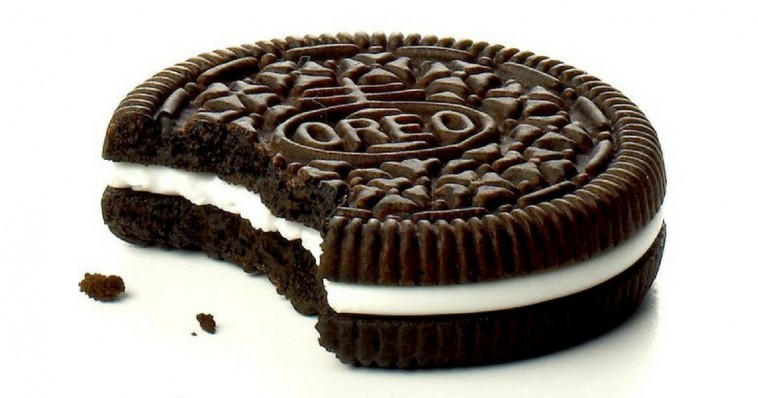 Breaking News Oreo Is Dunking Their Iconic Cookie Into A Social Media