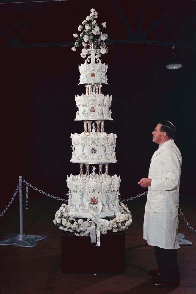 01 royal wedding cakes