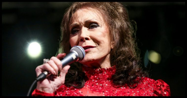 Just In: Loretta Lynn Cancels Her Only 2018 Concert Tour Date ...