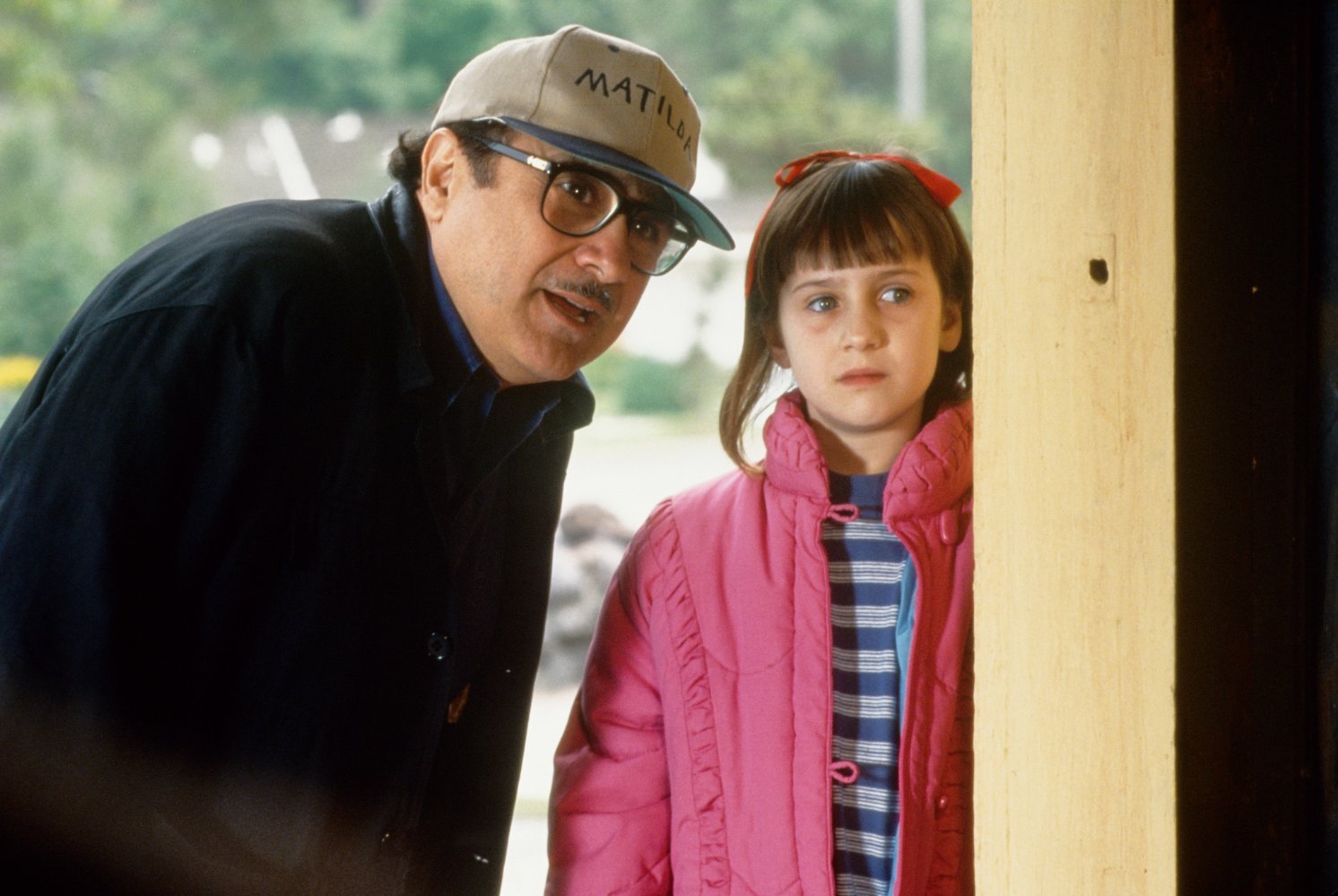 Danny DeVito and Mara Wilson on Matilda film set