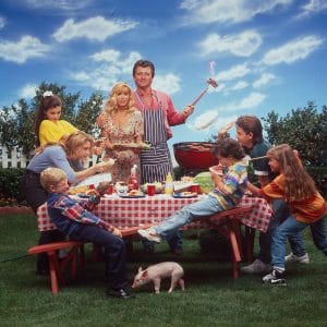 STEP BY STEP, clockwise from lower left: Christopher Catile, Staci Keanan, Angela Watson, Suzanne Somers, Patrick Duffy, Brandon Call, Christine Lakin, Josh Byrne