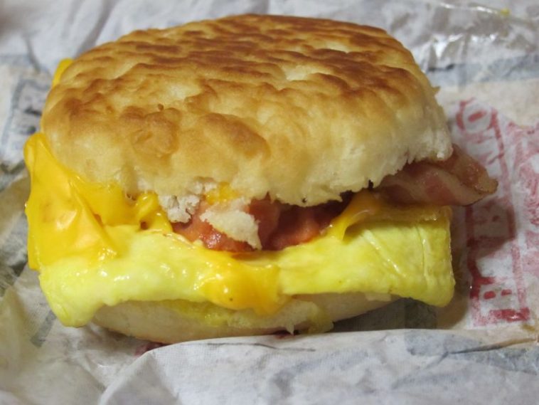 the-best-breakfast-at-every-fast-food-restaurant-page-3-of-3