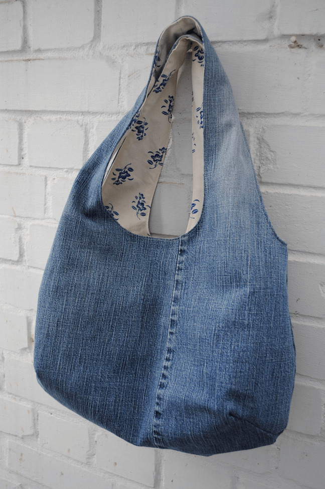 diy-jeans-long-strip-bag-idea-out-of-old-jeans-cute-purse-bag-from