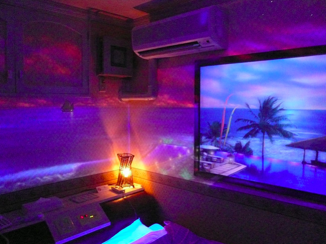 blacklight hotel room