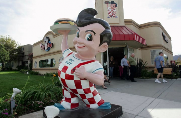 10 Old Fast Food Restaurants That No Longer Exist (And You Might Remember!)