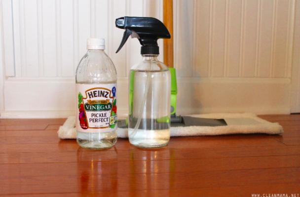 How To Use White Vinegar To Disenfect Your Dishwasher & Keep It Clean