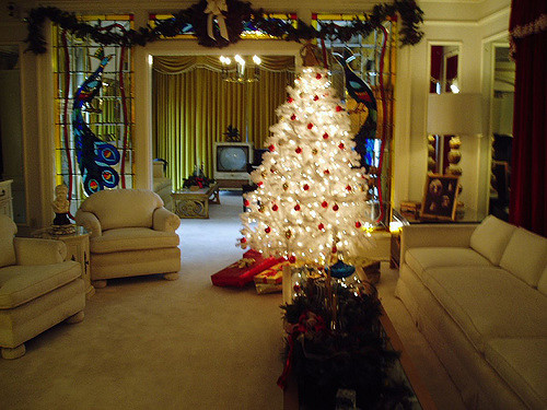 christmas tree graceland