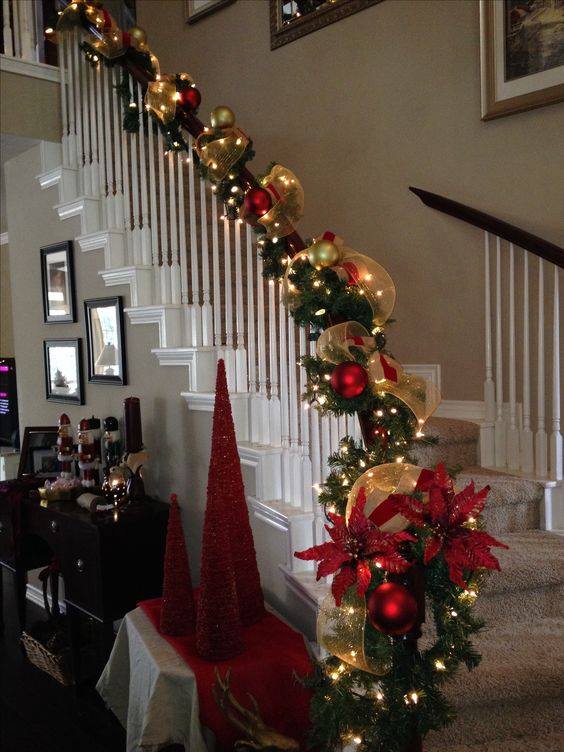 9 Festive Ways To Decorate Your Stairs For Christmas