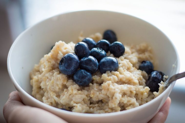 What Happens When You Eat Oatmeal Every Morning