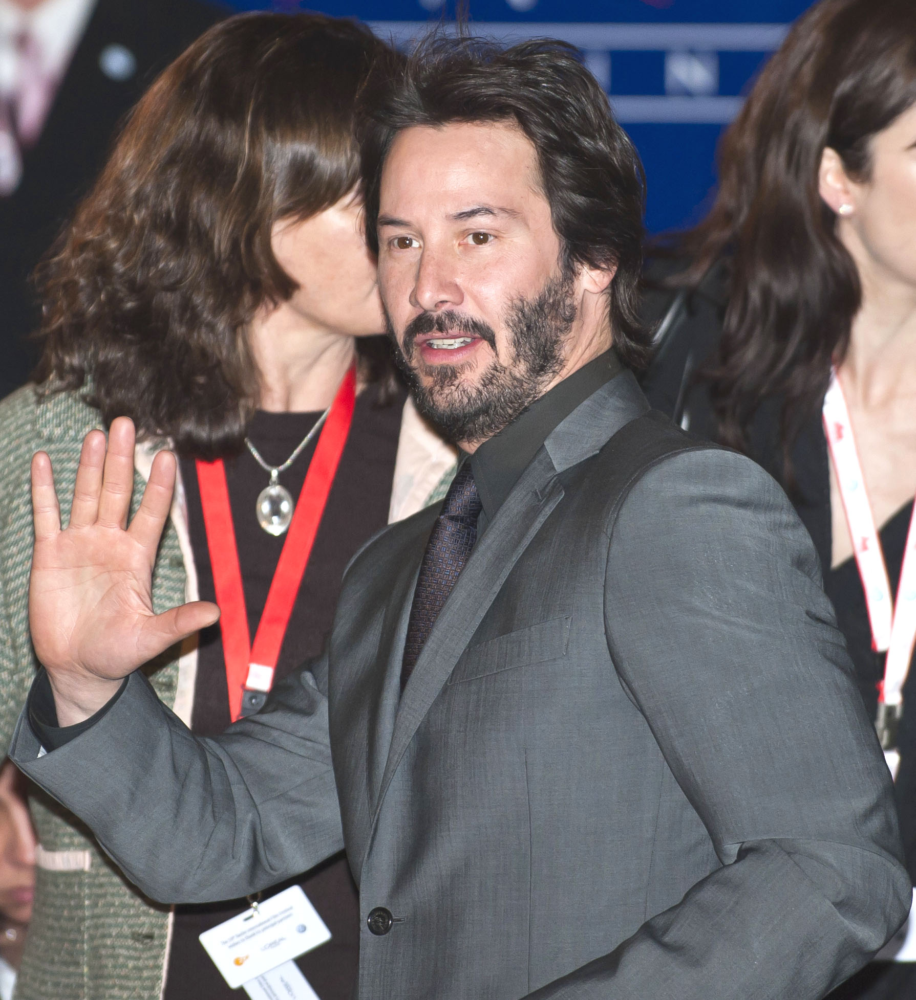 keanu waving 