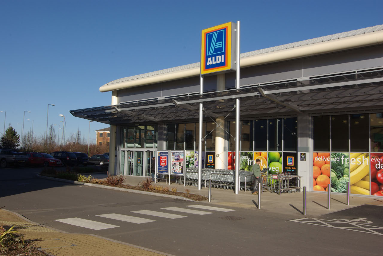 aldi outside 