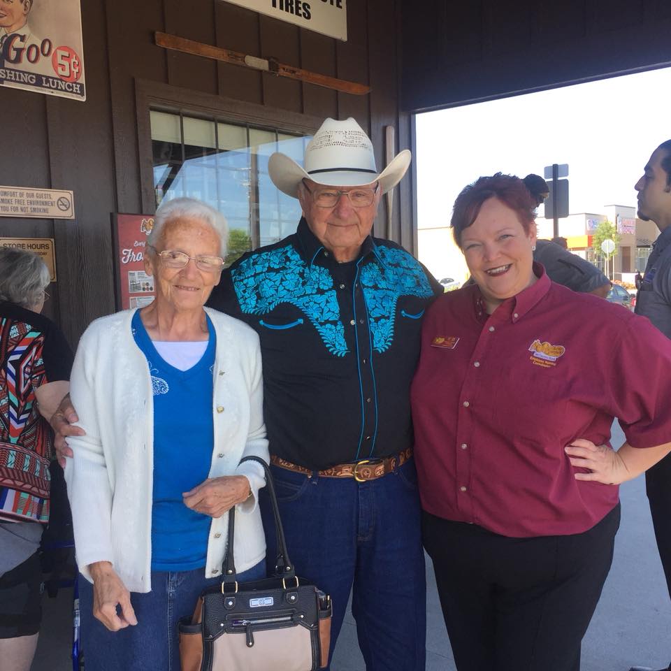 This Couple Has Visited All 645 Cracker Barrels In The United States