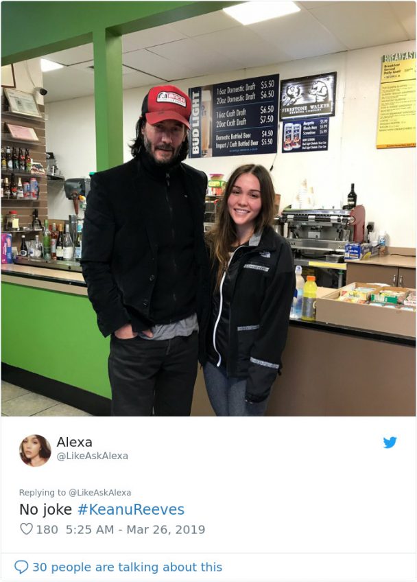 Keanu Reeves Transit Keanu Reeves Shares A Bus Ride With Other Passengers Instead Of Private ...